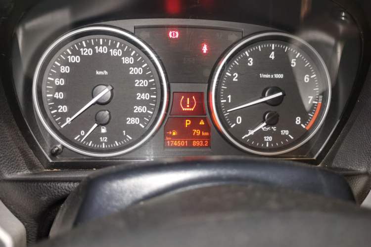 Used BMW 3 Series 2011 325i Convertible Coupe Odometer Close Up