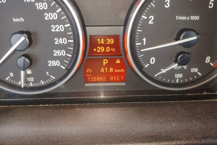 Used BMW 3 Series 2011 325i Convertible Coupe Odometer Close Up