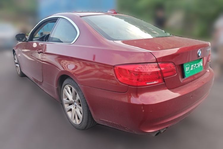 Used BMW 3 Series 2011 330i two-door coupe Rear Left 45 Deg