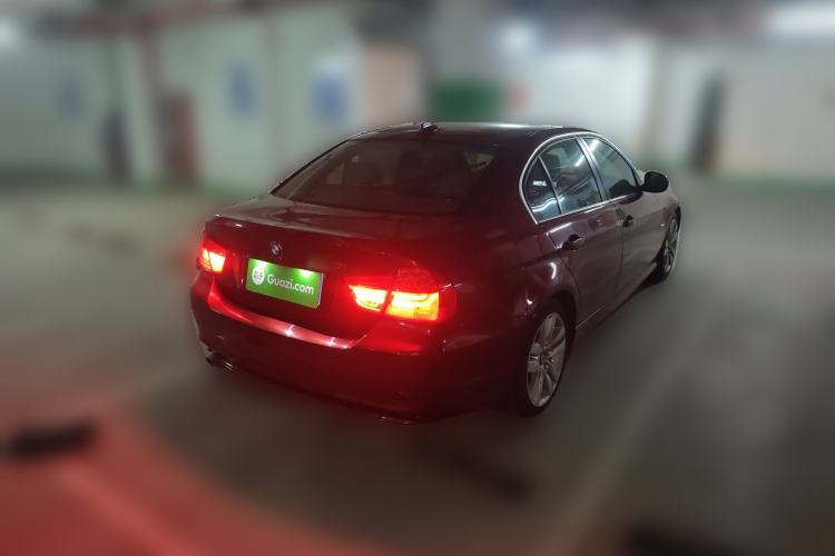 Used BMW 3 Series 2011 320i Luxury Edition Rear Right 45 Deg