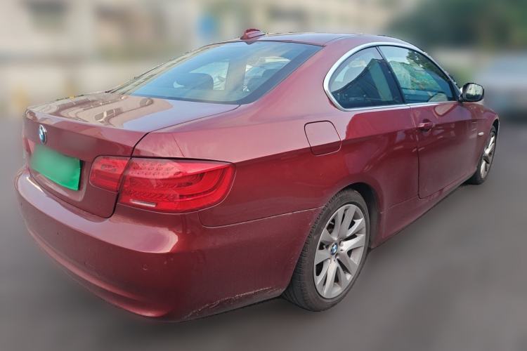 Used BMW 3 Series 2011 330i two-door coupe Rear Right 45 Deg