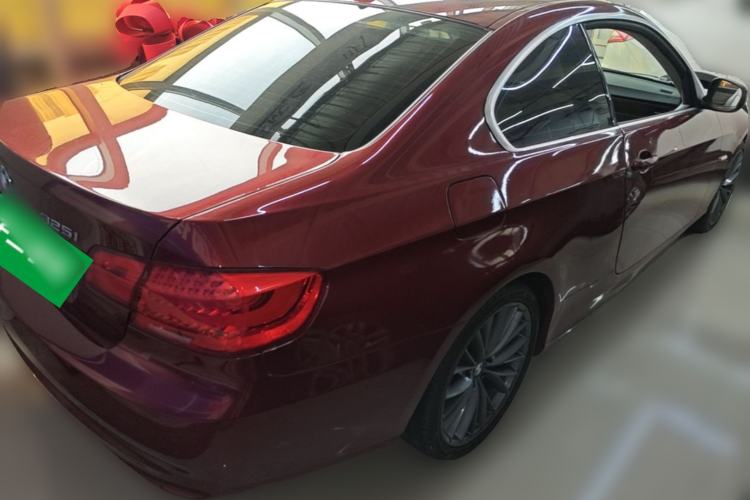 Used BMW 3 Series 2011 325i two-door coupe Rear Right 45 Deg