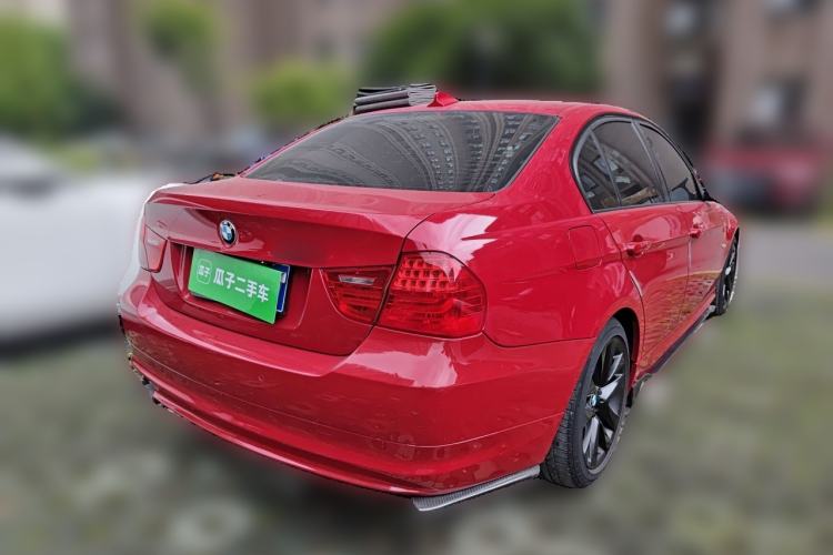Used BMW 3 Series 2011 320i Luxury Edition Rear Right 45 Deg