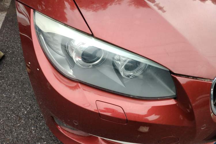Used BMW 3 Series 2011 335i two-door coupe Right Front Headlight