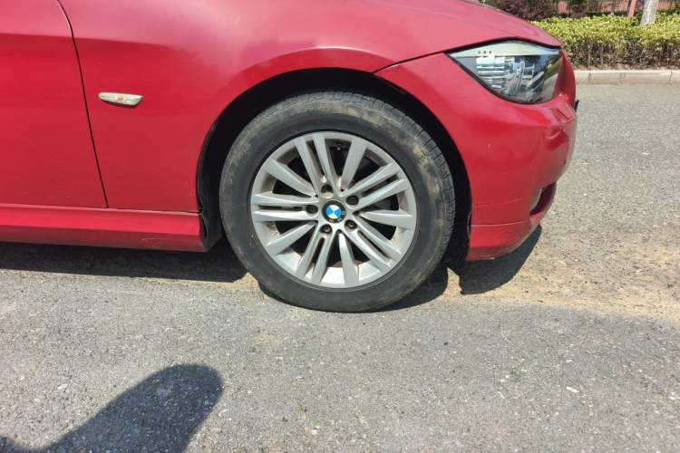 Used BMW 3 Series 2011 320i Sport Edition Right Front Wheel Hub