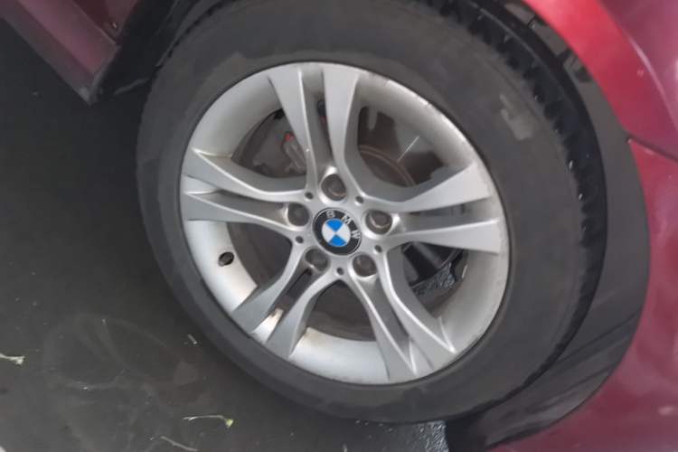 Used BMW 3 Series  Right Front Wheel Hub