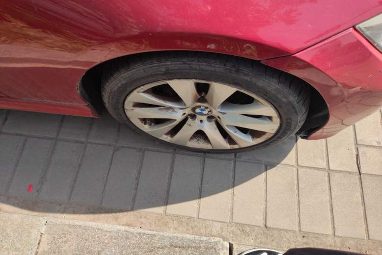 Used BMW 3 Series 2011 320i Luxury Edition Right Front Wheel Hub