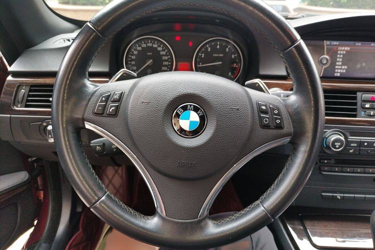 Used BMW 3 Series 2011 330i Convertible Coupe Steering Wheel