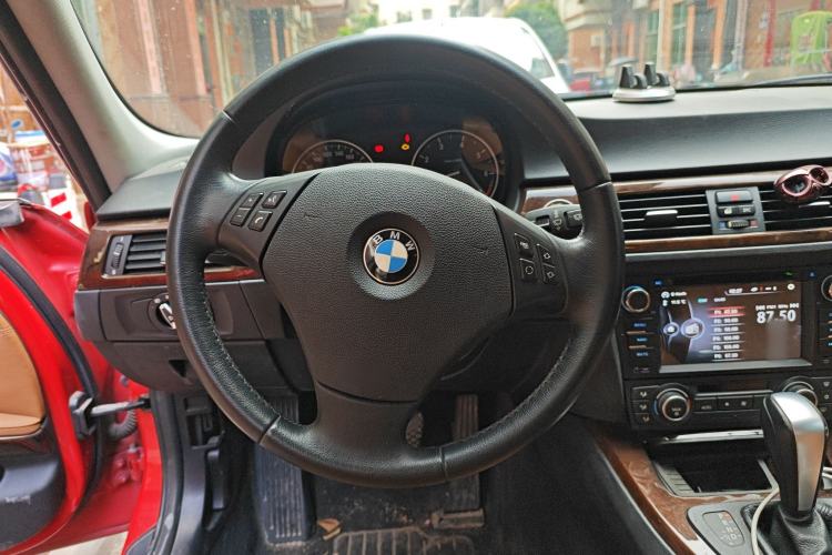 Used BMW 3 Series 2011 320i Sport Edition Steering Wheel