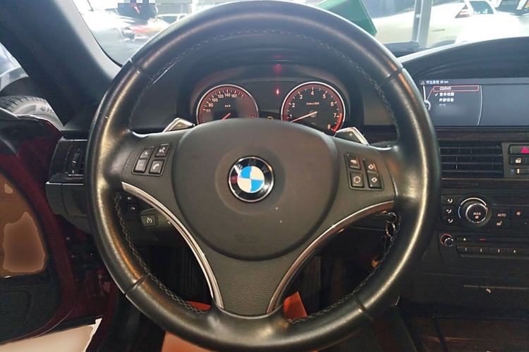 Used BMW 3 Series 2011 330i Convertible Coupe Steering Wheel