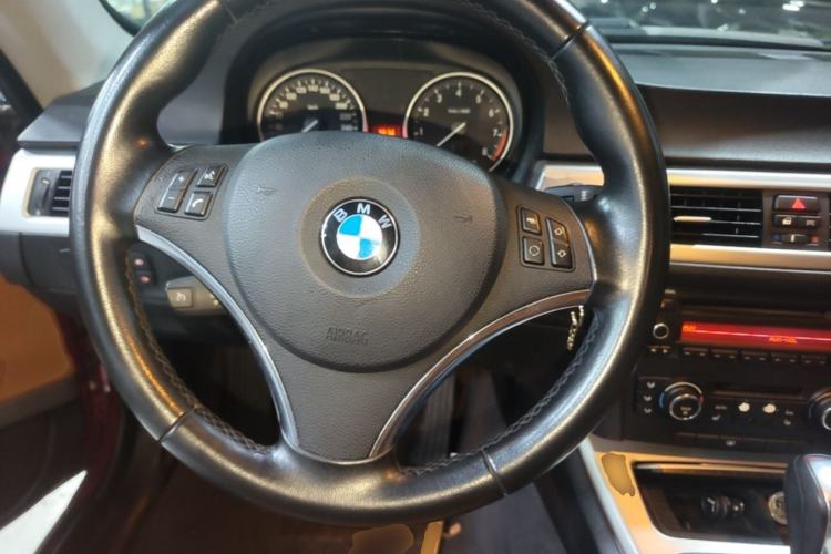 Used BMW 3 Series 2011 325i two-door coupe Steering Wheel