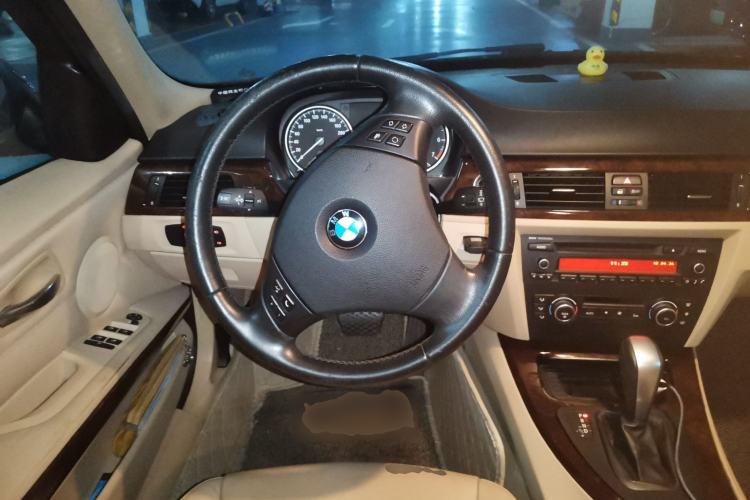 Used BMW 3 Series 2011 320i Sport Edition Steering Wheel