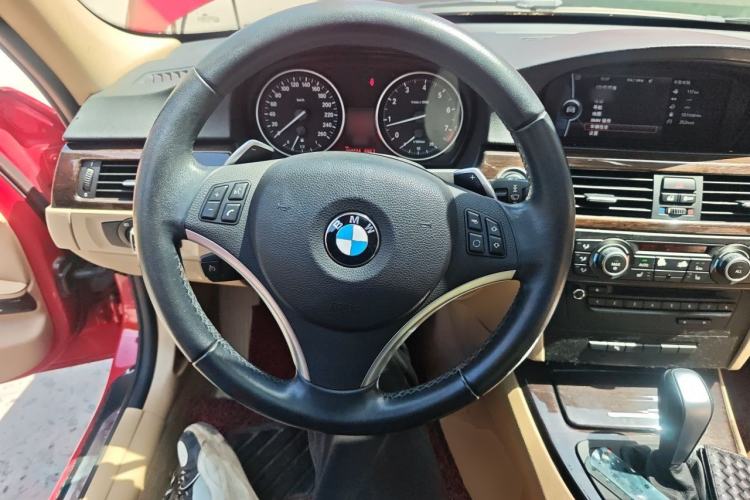 Used BMW 3 Series 2011 325i Luxury Edition Steering Wheel