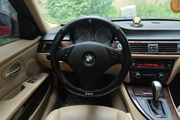 Used BMW 3 Series 2011 320i Sport Edition Steering Wheel