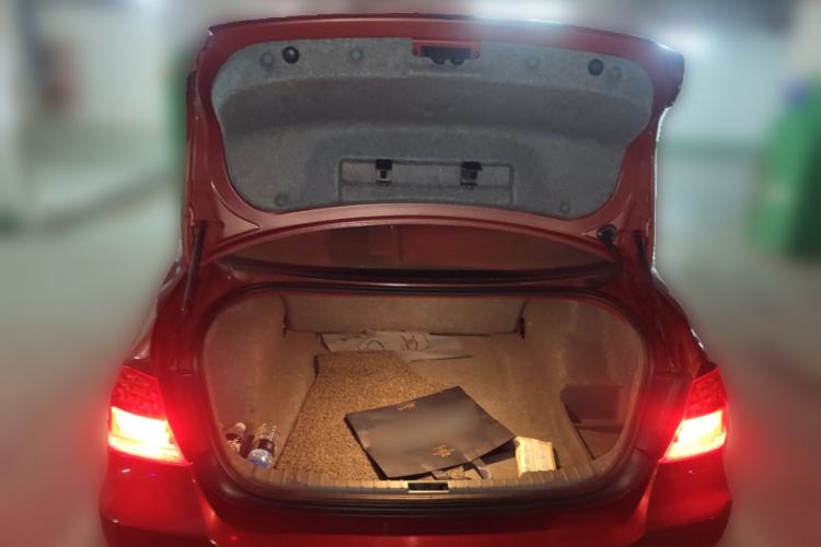 Used BMW 3 Series 2011 320i Luxury Edition Trunk