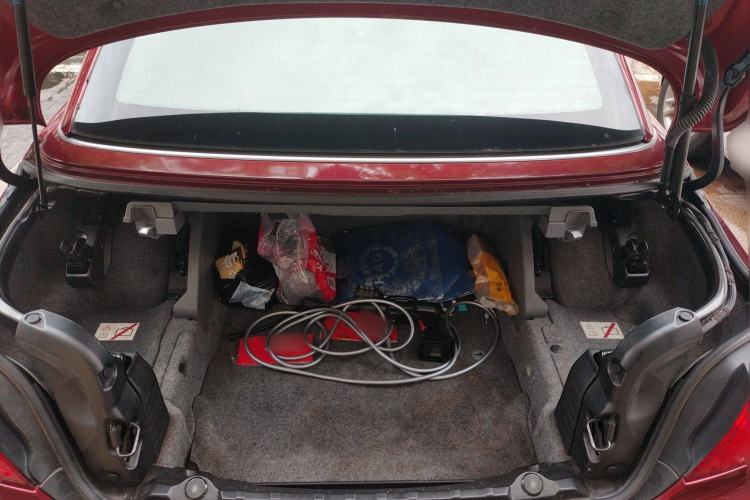Used BMW 3 Series 2011 330i Convertible Coupe Trunk