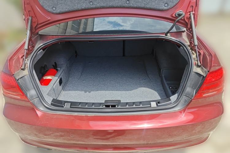 Used BMW 3 Series 2011 320i Coupe Trunk