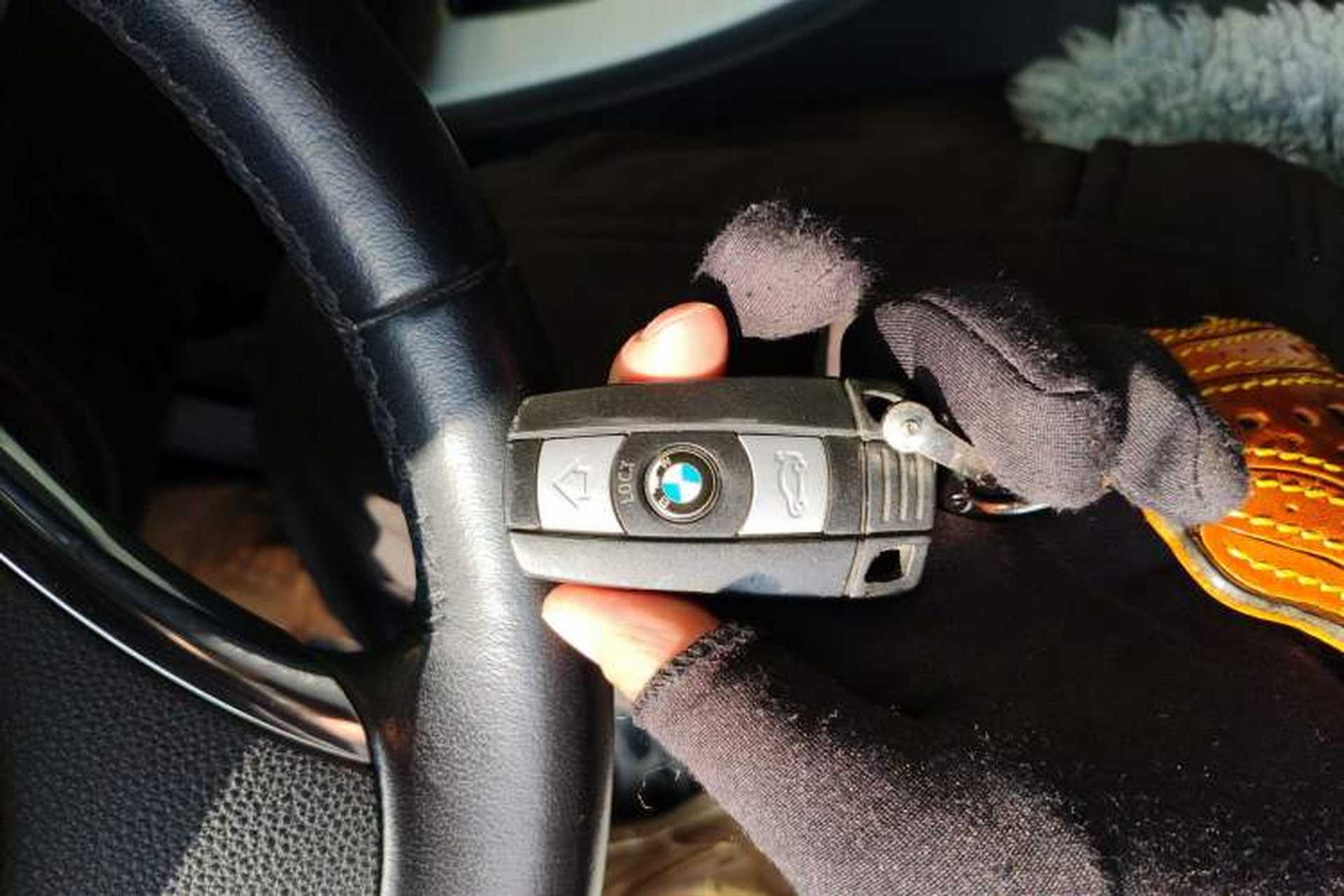 Used BMW 3 Series 2011 320i Coupe Vehicle Key