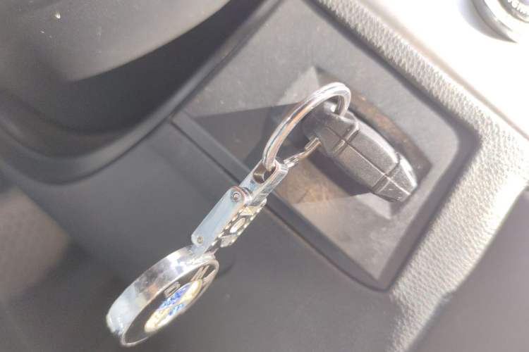 Used BMW 3 Series 2011 320i Coupe Vehicle Key