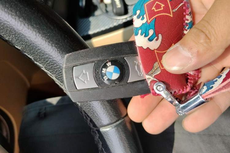 Used BMW 3 Series 2011 325i Sport Edition Vehicle Key