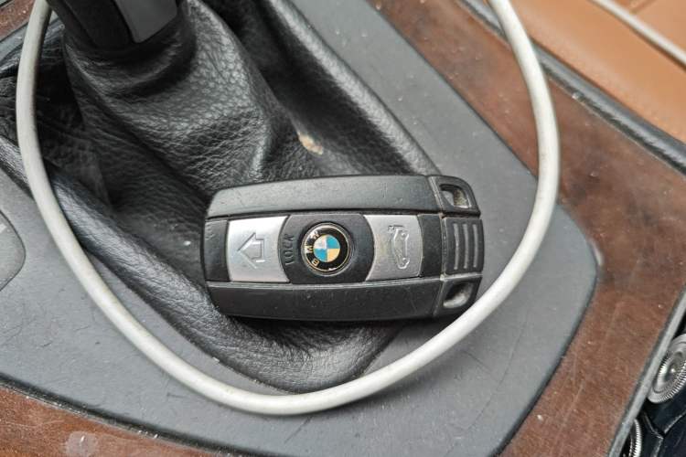 Used BMW 3 Series 2011 320i Sport Edition Vehicle Key