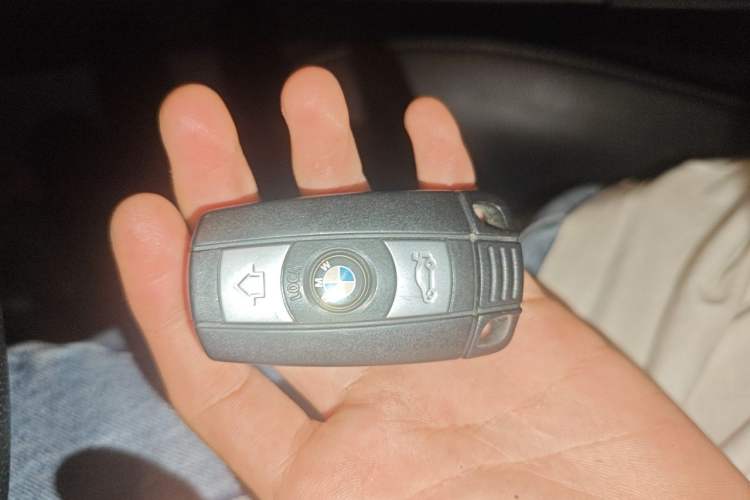 Used BMW 3 Series 2011 320i Sport Edition Vehicle Key
