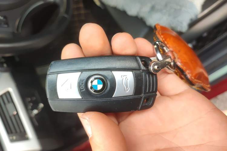 Used BMW 3 Series 2011 320i Coupe Vehicle Key