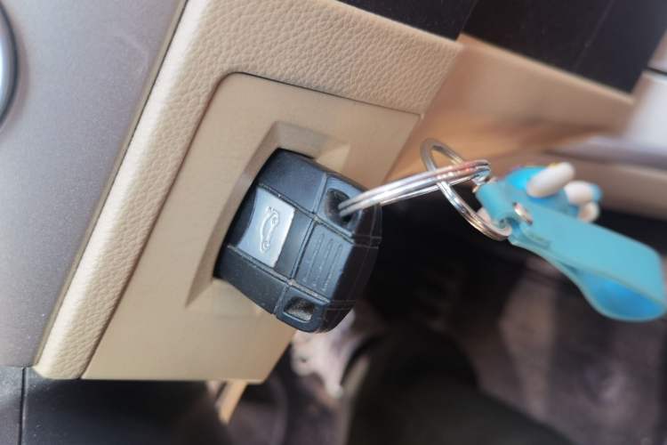Used BMW 3 Series 2011 320i Luxury Edition Vehicle Key