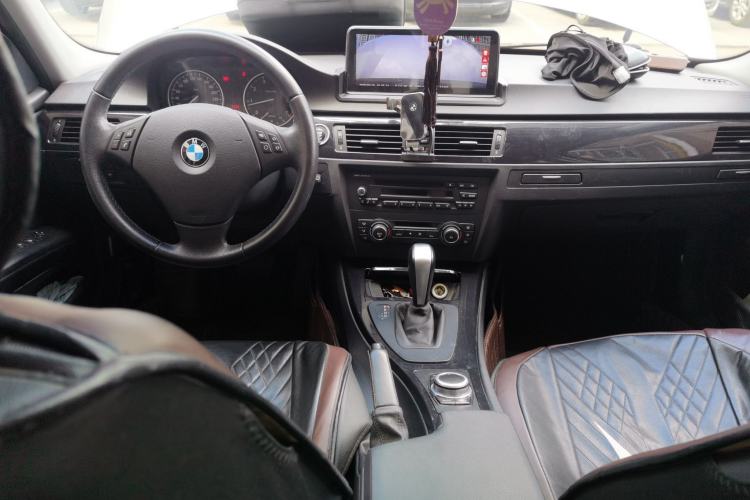Used BMW 3 Series 2011 318i Leading Model Center Console
