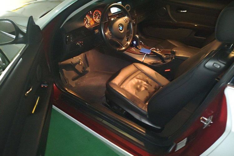 Used BMW 3 Series 2011 330i two-door coupe Driver Seat