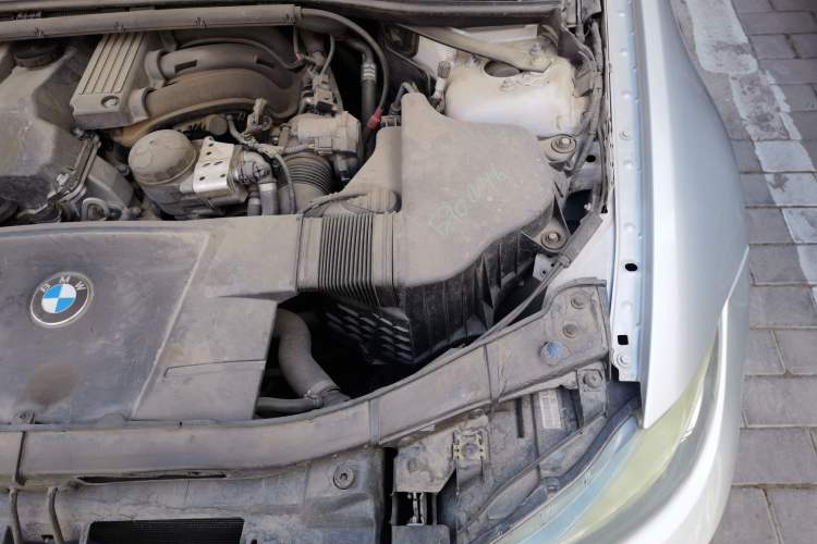 Used BMW 3 Series 2011 318i Leading Model Engine Bay Left