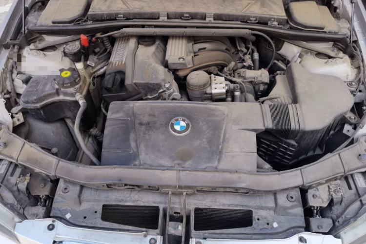 Used BMW 3 Series 2011 318i Leading Model Engine Bay