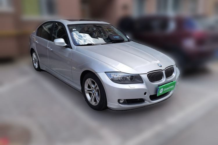 Used BMW 3 Series 2011 318i Leading Model Front Right 45 Deg