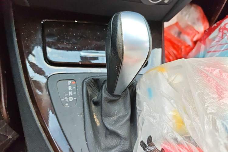 Used BMW 3 Series 2011 320i Sport Edition Gear Lever