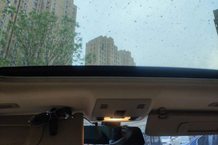 Used BMW 3 Series 2011 320i Sport Edition Headliner