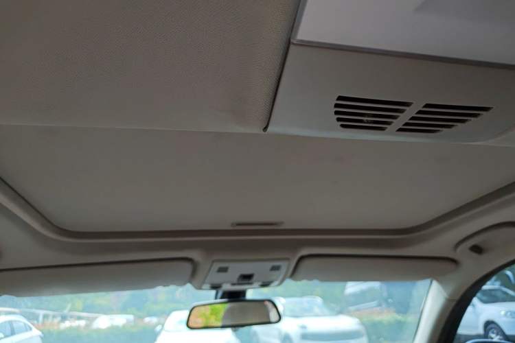 Used BMW 3 Series 2011 320i Sport Edition Headliner