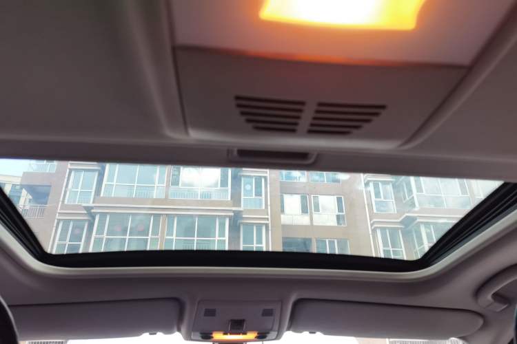 Used BMW 3 Series 2011 318i Leading Model Headliner
