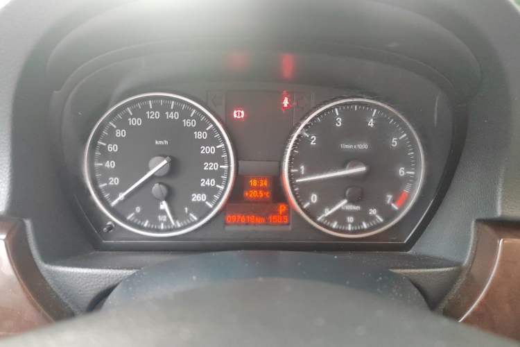 Used BMW 3 Series 2011 320i Sport Edition Instrument Cluster