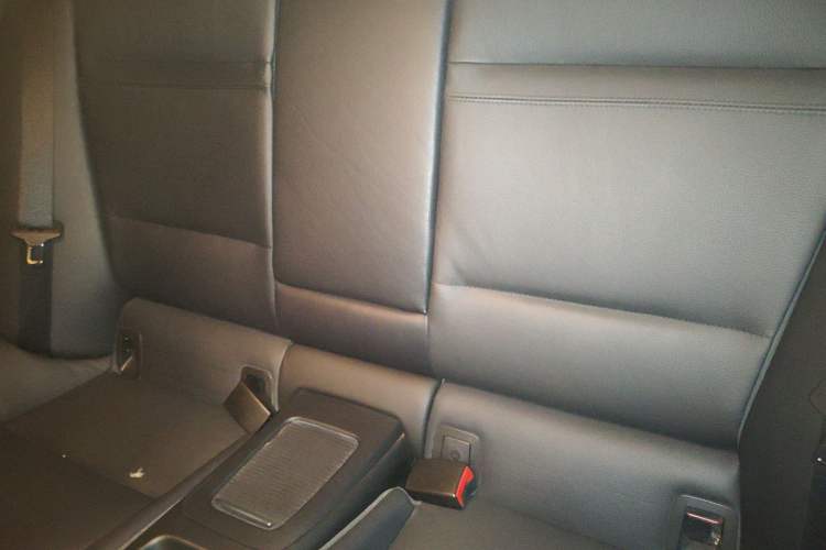 Used BMW 3 Series 2011 330i two-door coupe Left Rear Seat