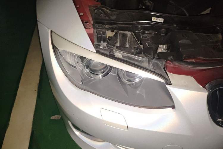 Used BMW 3 Series 2011 330i two-door coupe Right Front Headlight