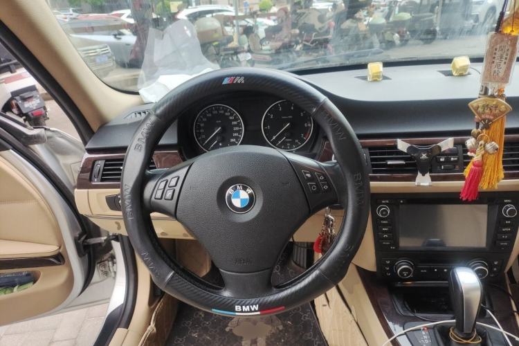 Used BMW 3 Series 2011 320i Sport Edition Steering Wheel