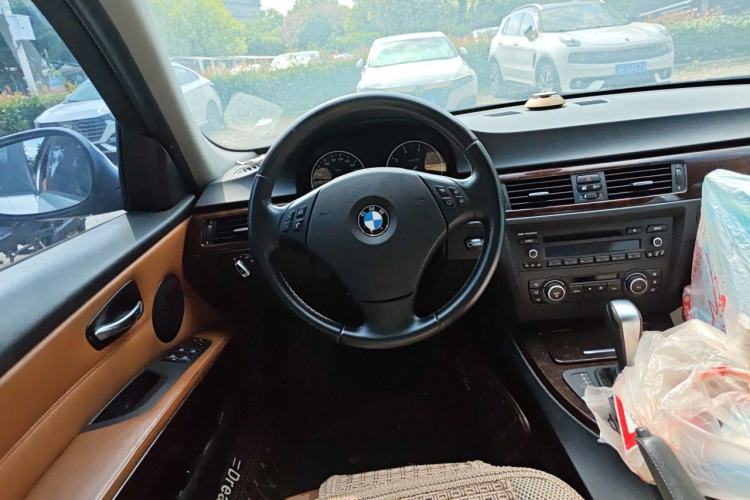Used BMW 3 Series 2011 320i Sport Edition Steering Wheel