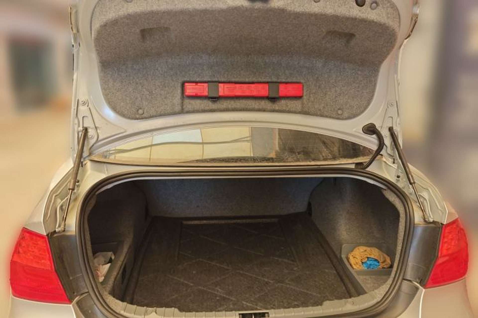 Used BMW 3 Series 2011 320i Sport Edition Trunk