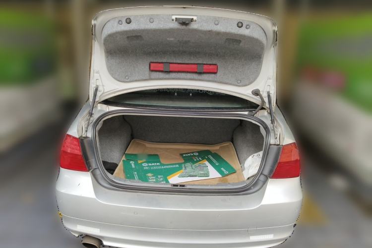Used BMW 3 Series 2011 318i Leading Model Trunk