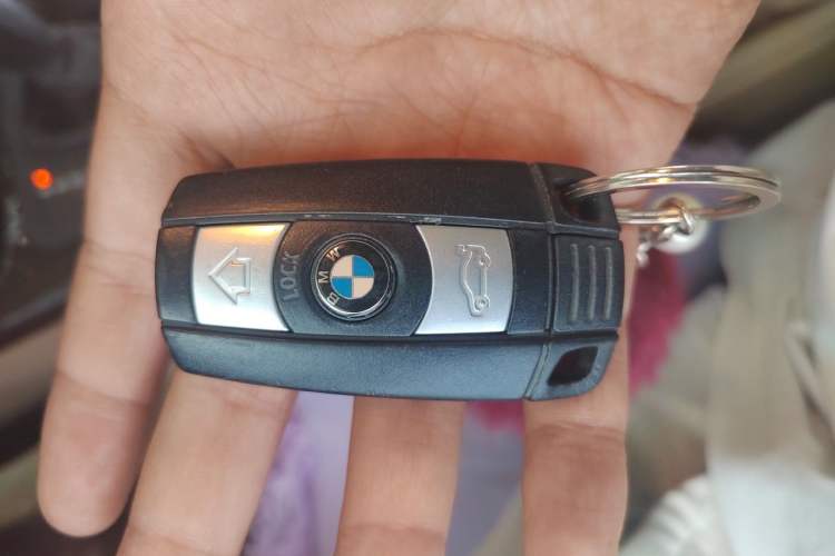 Used BMW 3 Series 2011 320i Sport Edition Vehicle Key