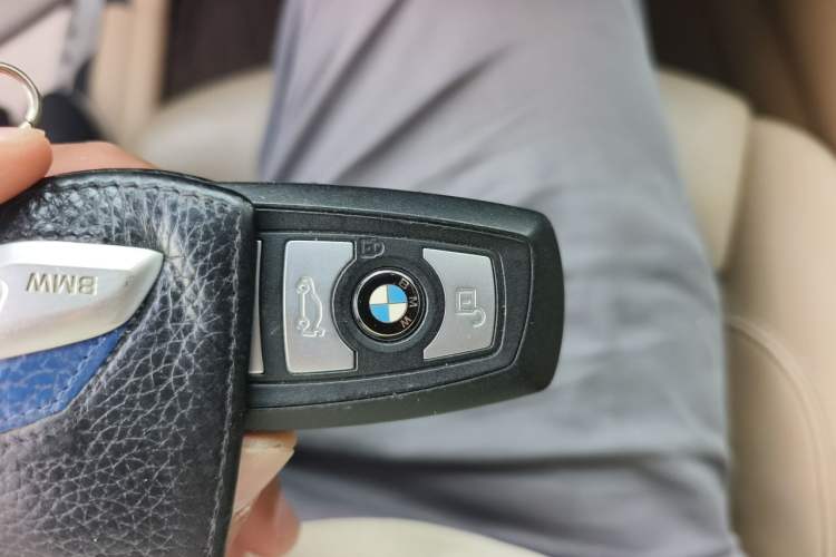 Used BMW 3 Series  Vehicle Key
