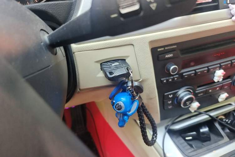 Used BMW 3 Series 2011 320i Coupe Vehicle Key