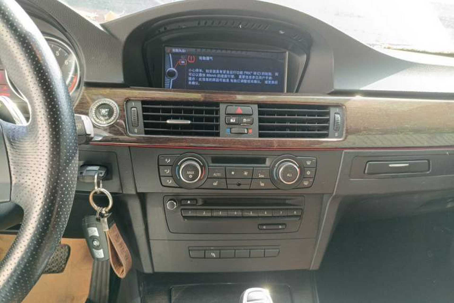 Used BMW 3 Series 2011 335i Convertible Coupe Audio And AC Panel