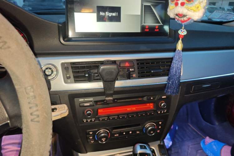 Used BMW 3 Series 2011 320i Coupe Audio And AC Panel