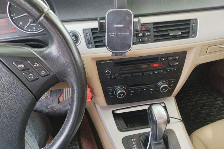 Used BMW 3 Series 2011 318i Leading Model Audio And AC Panel